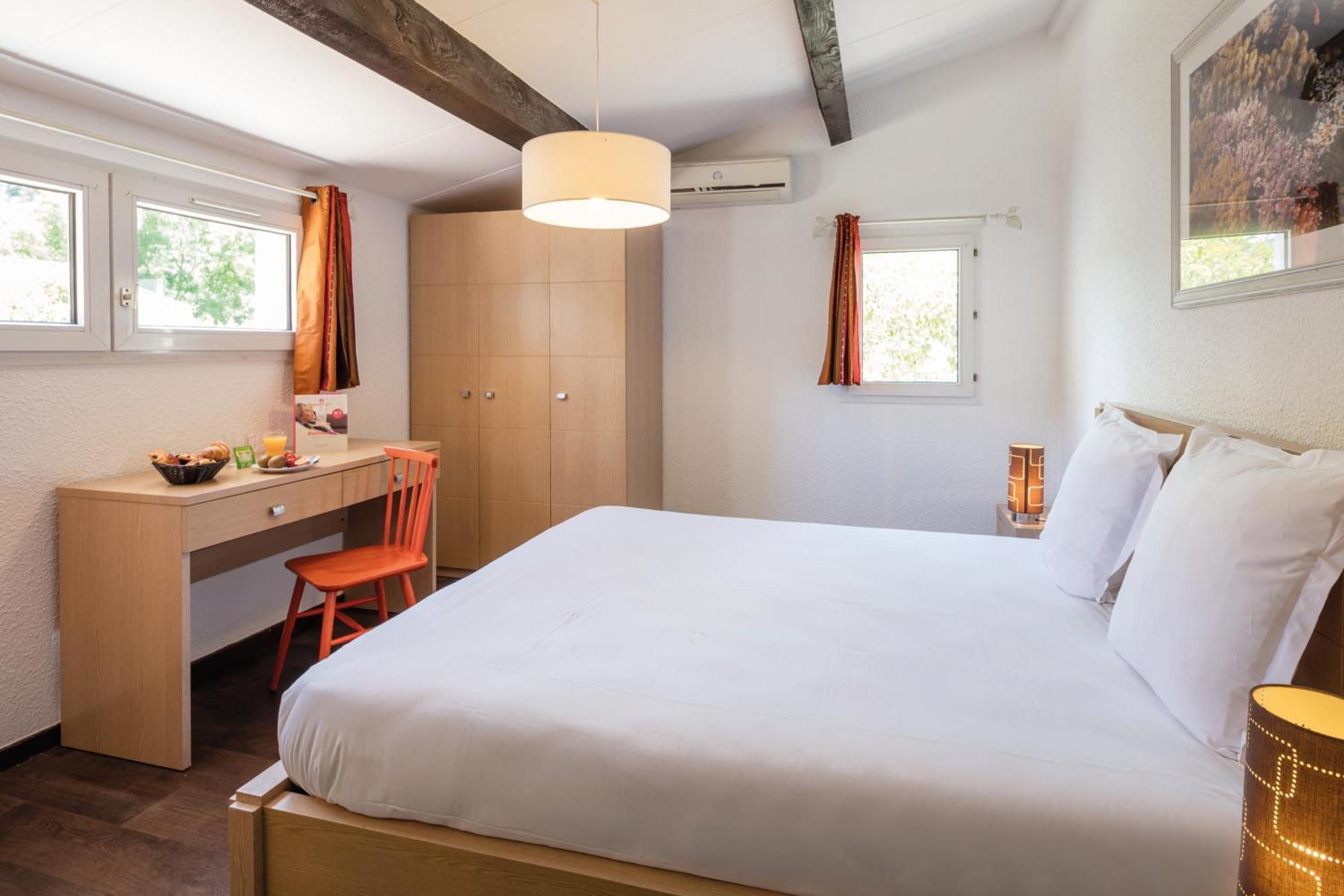 Comfort Aparthotel Mandelieu La Napoule Village 외부 사진